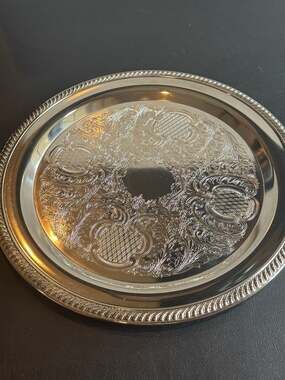 Vintage Wm Rogers & Son Silver Plated Round Etched 15" Serving Tray Platter